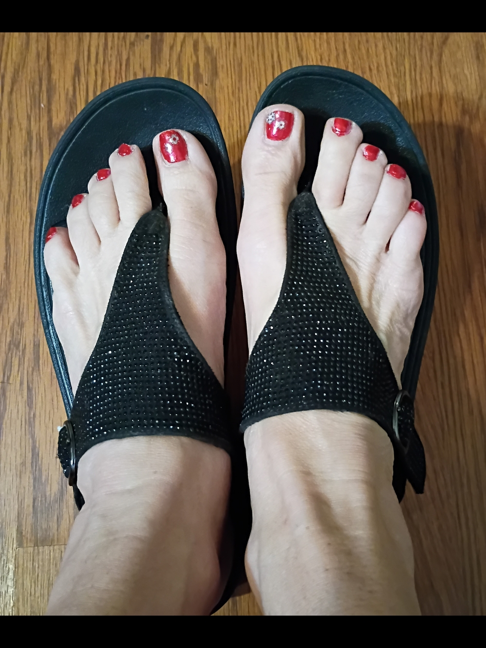 Fitflop Black Rhinestone Thong Sandals#16